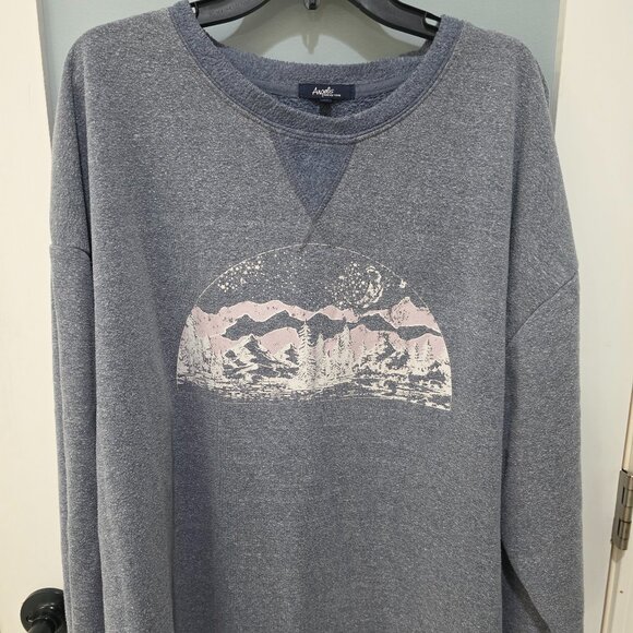 Angels Women’s Crewneck Sweatshirt Blue 3X Plus Pullover Long Sleeve Graphic - Picture 1 of 7